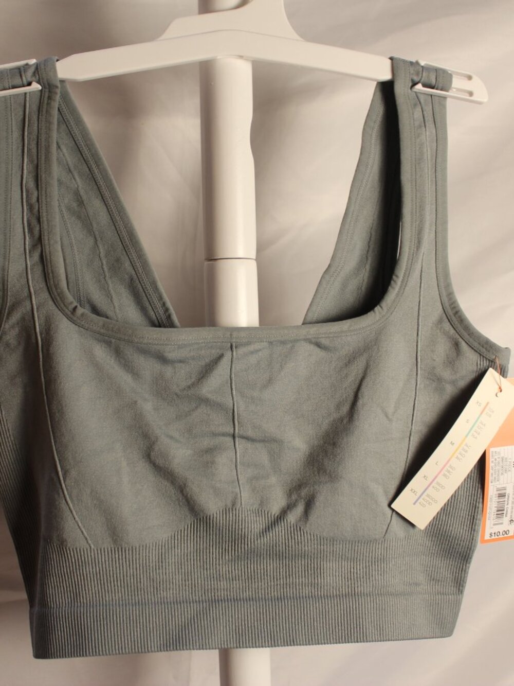 Colsie Seamless Square-Neck Sports Bralette in Sage